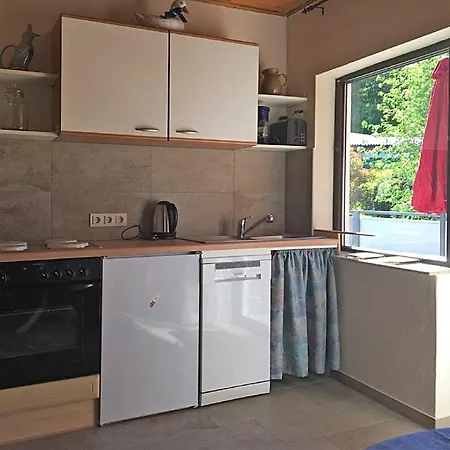 Apartment Cozy In With Garden Ellar